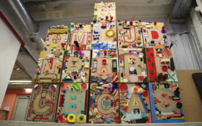 Collage colectivo a partir de elementos reciclados